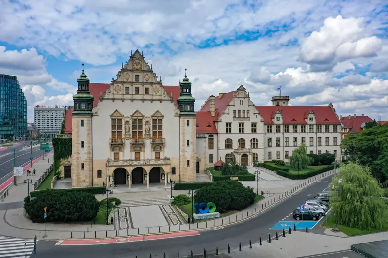 Университет Адама Мицкевича в Познани занимает шестое место в ТОП 10 университетов Польши